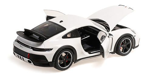 MINICHAMPS - PORSCHE 911 ( 992 ) DAKAR - 2022 - 1:18 - WHITE