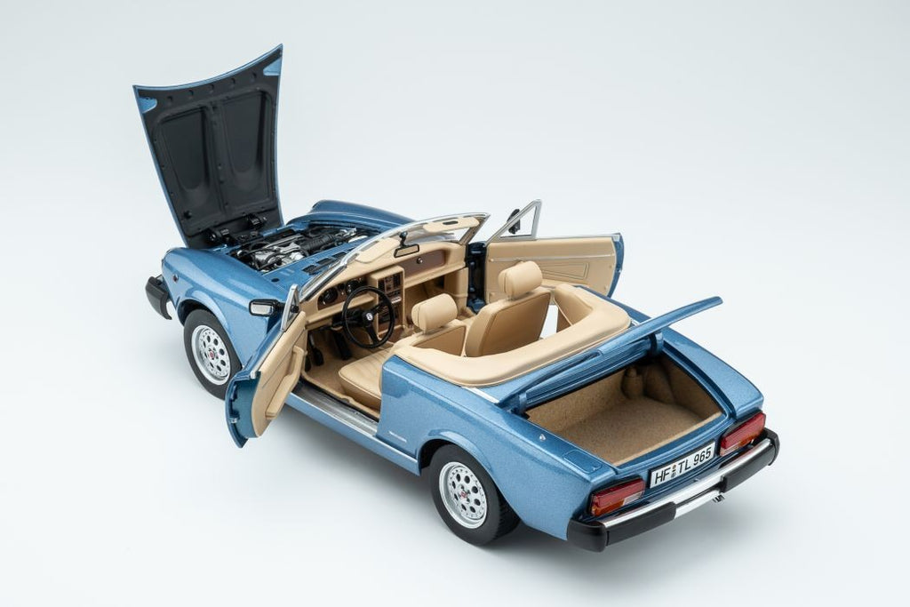 TOURING MODELCARS - PININFARINA SPIDEREUROPA - 1:18 - OVP - AZURRO METALLIC