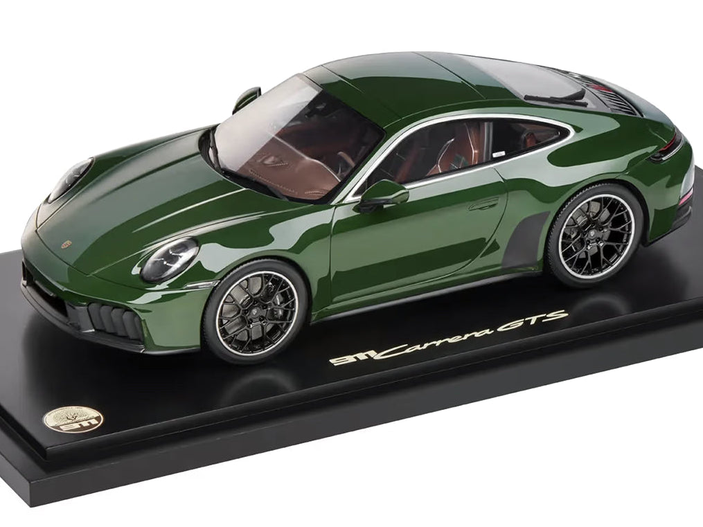 SPARK - PORSCHE 911 GTS ( 992 ) - 2024 - 1:18 - QUERCUSVERDE