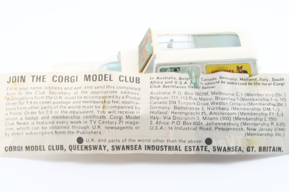 CORGI TOYS 486 - CHEVROLET IMPALA KENNEL SERVICE - 1967 - OVP - 1:43