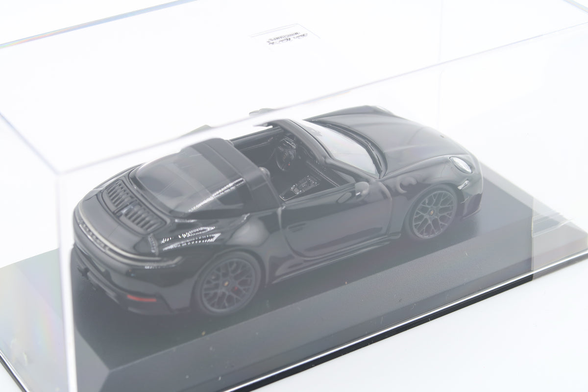 MINICHAMPS - PORSCHE 911 TARGA 4 GTS - 2025 - 1:43 - SCHWARZ