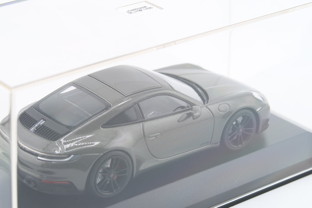 MINICHAMPS - PORSCHE 911 CARRERA 4 GTS - 2021 - 1:43 - AVENTURINGRÜN METALLIC