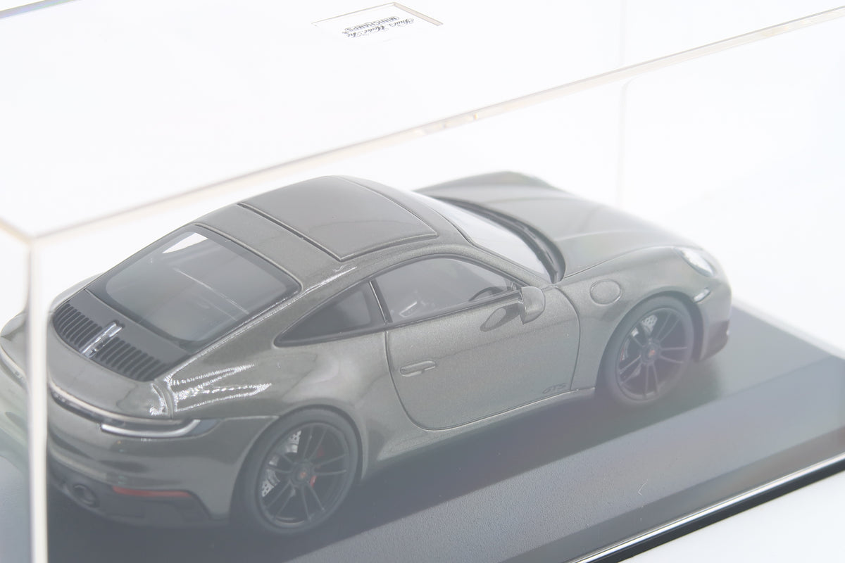 MINICHAMPS - PORSCHE 911 CARRERA 4 GTS - 2021 - 1:43 - AVENTURINGRÜN METALLIC