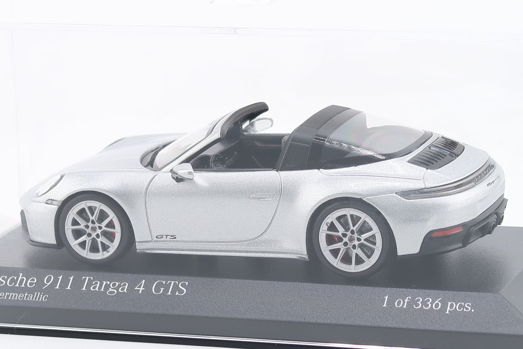 MINICHAMPS - PORSCHE 911 TARGA 4 GTS - 2025 - 1:43 - SILBERMETALLIC