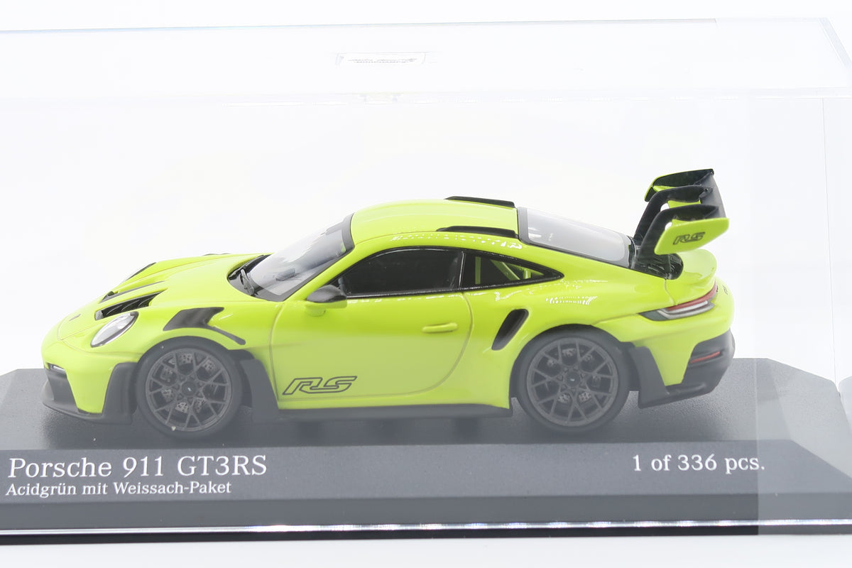 MINICHAMPS - PORSCHE 911 GT3RS ( 992 ) - 2023 - 1:43 - ACIDGRÜN MIT WEISSACH PAKET