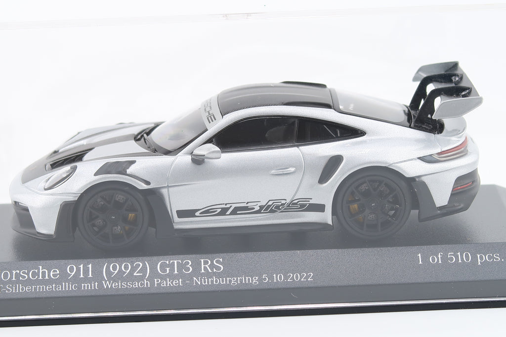 MINICHAMPS - PORSCHE 911 GT3RS ( 992 ) - 2022 - 1:43 - GT SILBERMETALLIC MIT WEISSACH PAKET (Kopie)