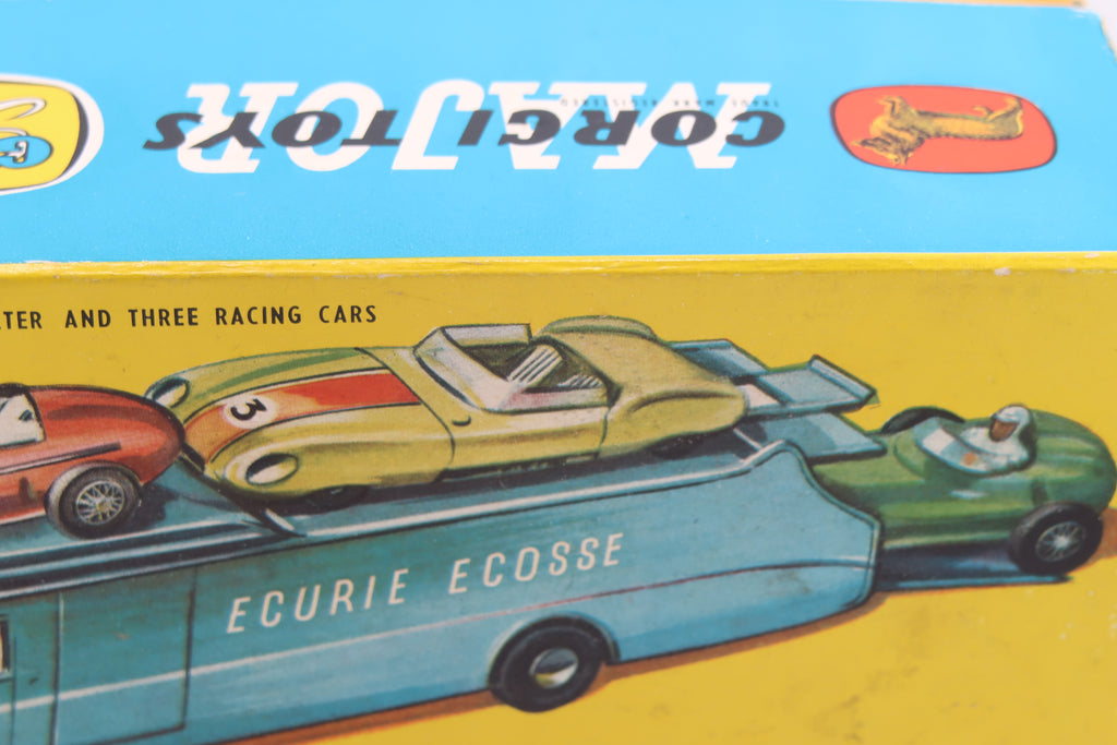 CORGI TOYS GIFT SET 16 - ECURIE ECOSSE RACING CAR TRANSPORTER & 3 RACING CARS - 1:43 - OVP