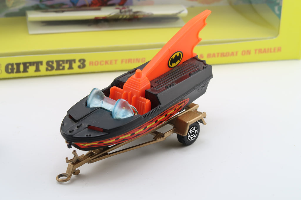 Corgi Toys Gift Set 3 Batmobile & Batboat 1:43
