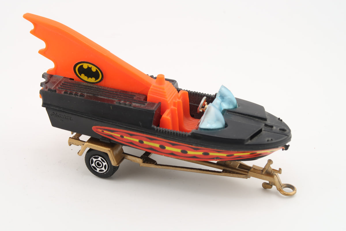Corgi Toys Gift Set 3 Batmobile & Batboat 1:43