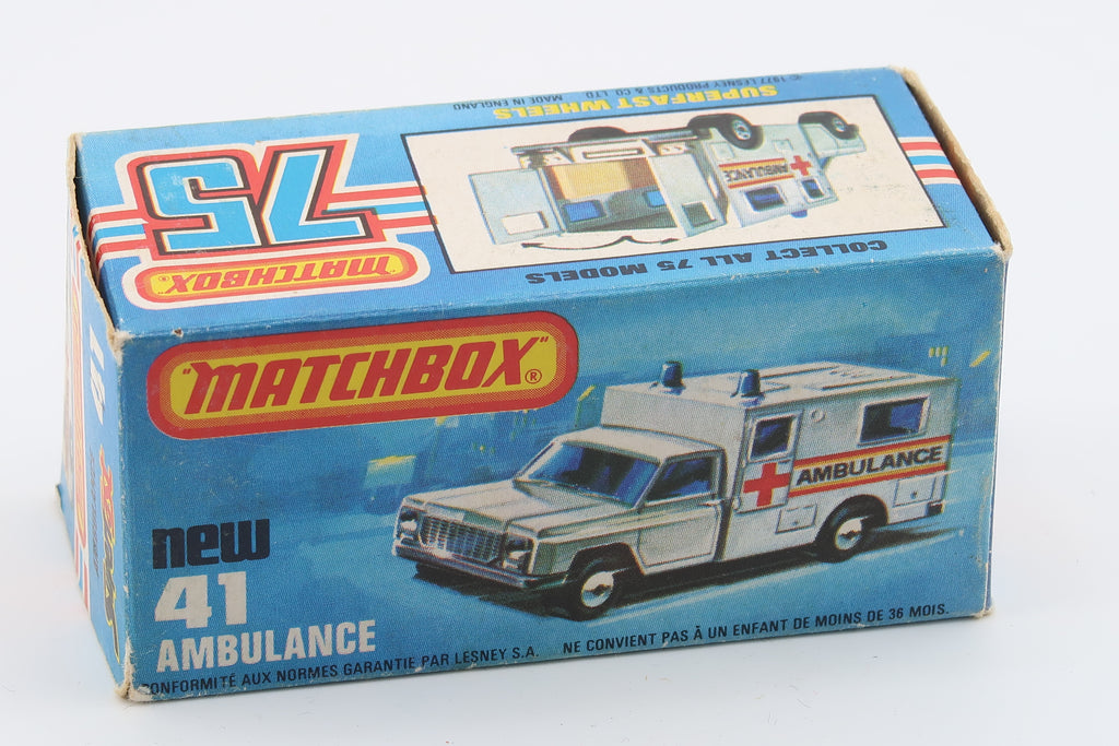 MATCHBOX NEW 41 - AMBULANCE - 1977 - OVP