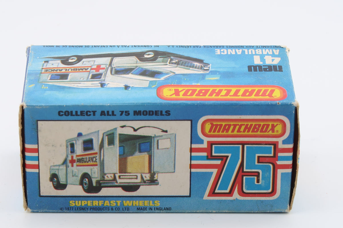 MATCHBOX NEW 41 - AMBULANCE - 1977 - OVP