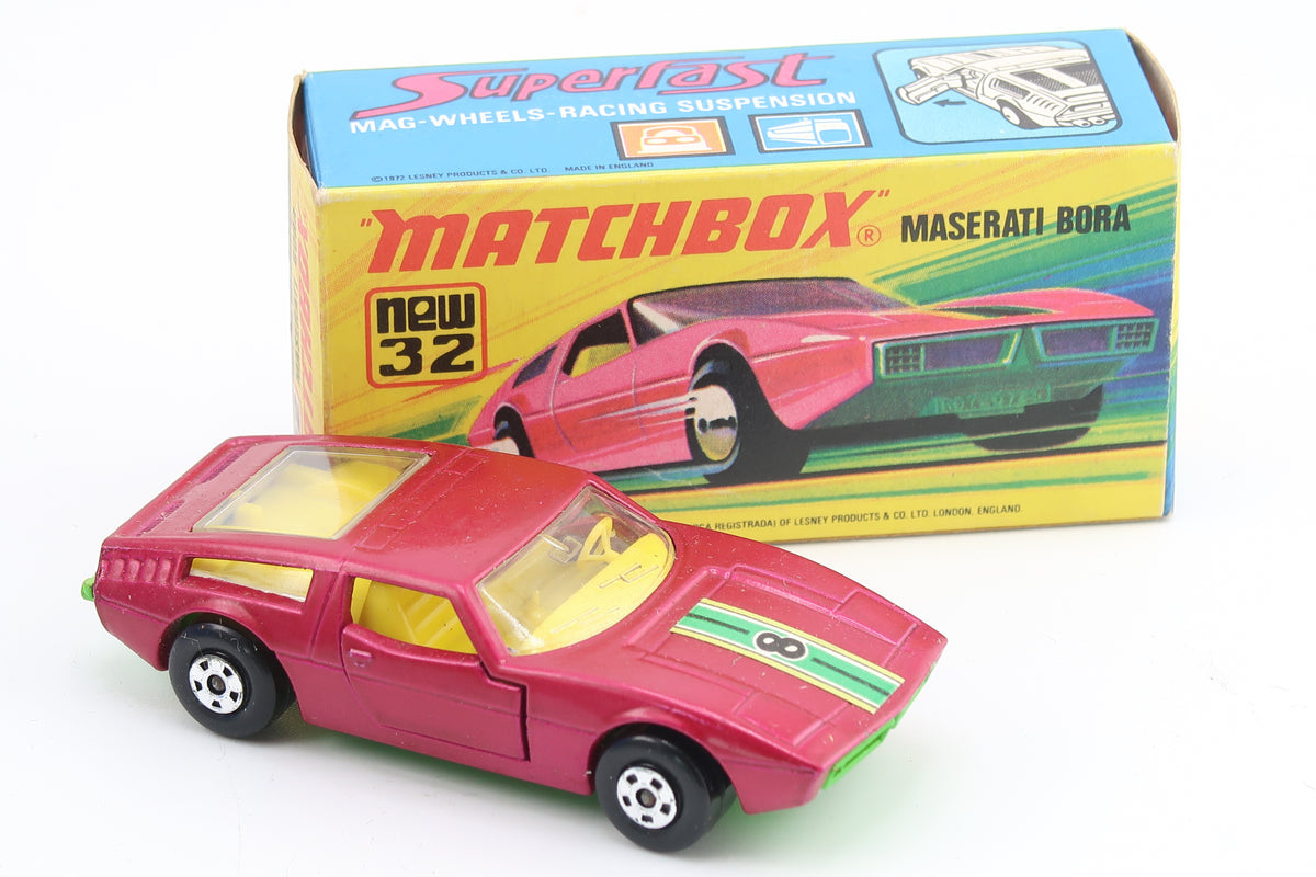 MATCHBOX SUPERFAST NEW 32 - MASERATI BORA - 1972 - OVP