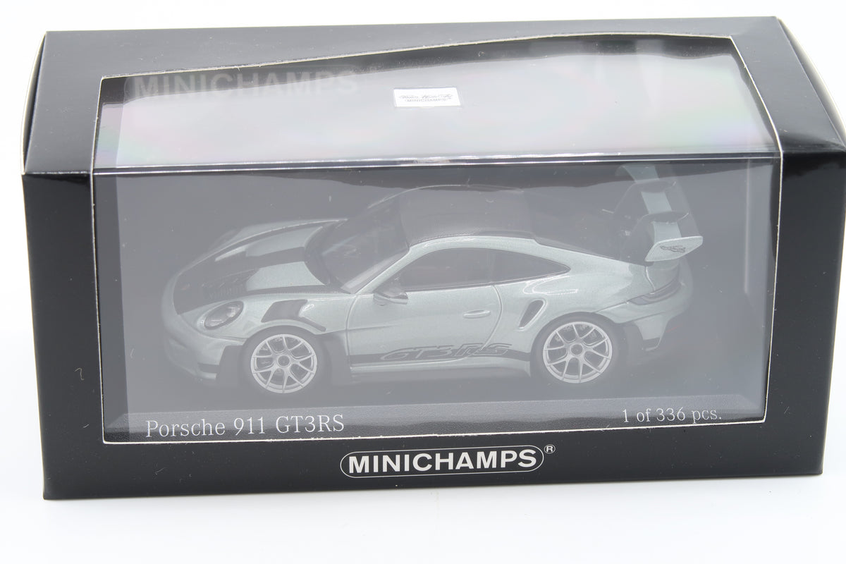 MINICHAMPS - PORSCHE 911 GT3RS - 2023 - 1:43 - FISCHSILBERGRAU MIT WEISSACH PAKET