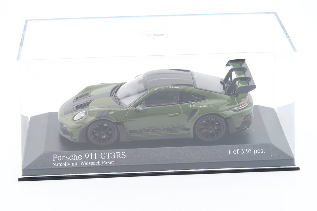 MINICHAMPS - PORSCHE 911 GT3RS ( 992 ) - 2023 - 1:43 - NATOOLIV MIT WEISSACH PAKET