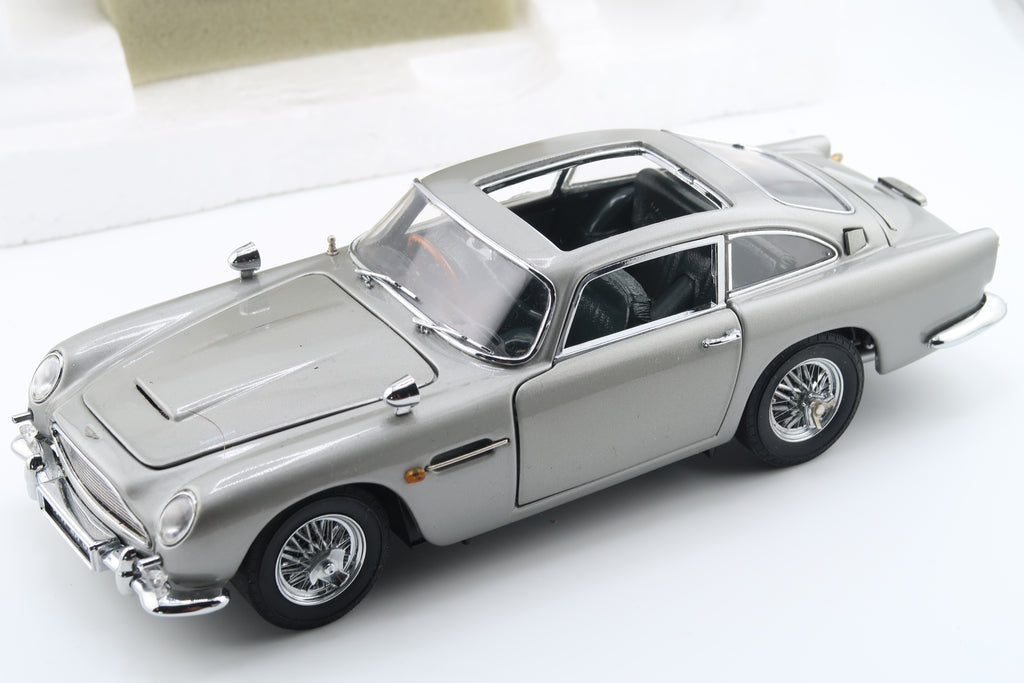 DANBURY MINT - ASTON MARTIN DB5 - JAMES BOND - 1:24 - OVP