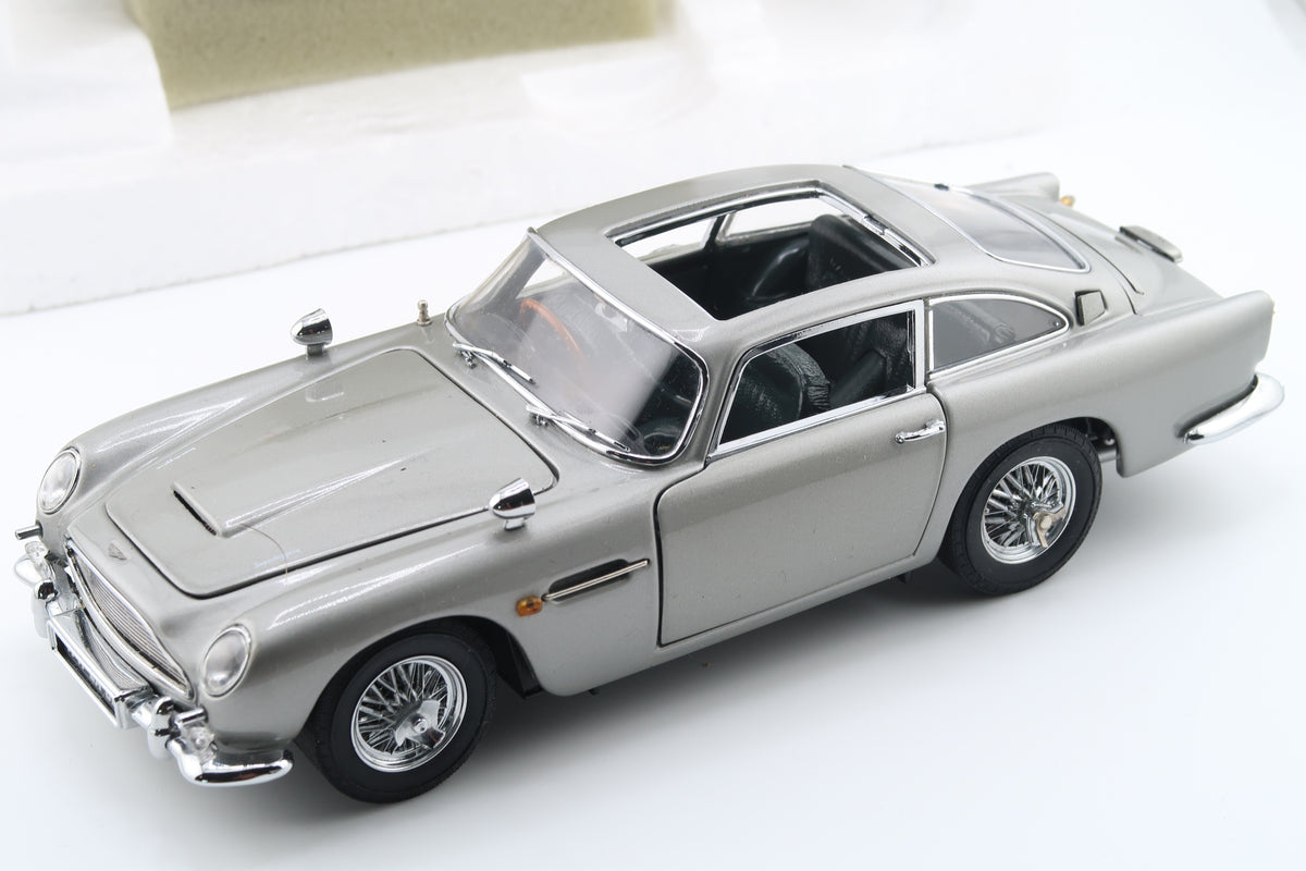 DANBURY MINT - ASTON MARTIN DB5 - JAMES BOND - 1:24 - OVP