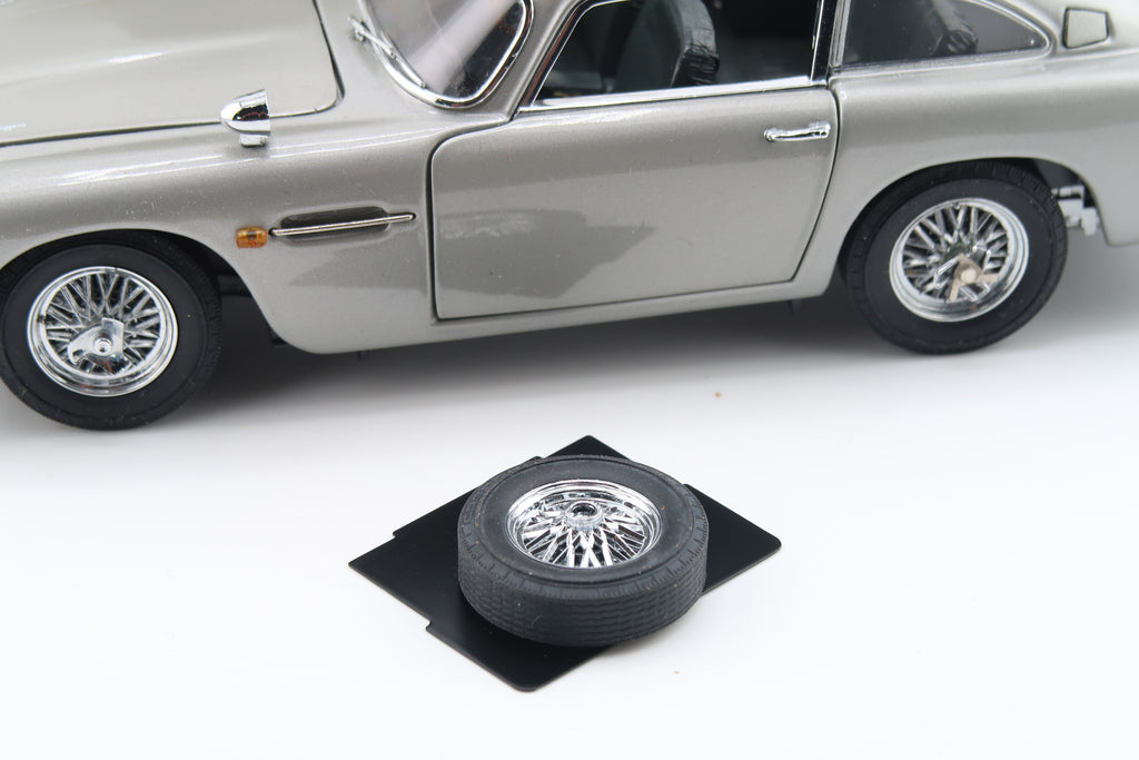 DANBURY MINT - ASTON MARTIN DB5 - JAMES BOND - 1:24 - OVP