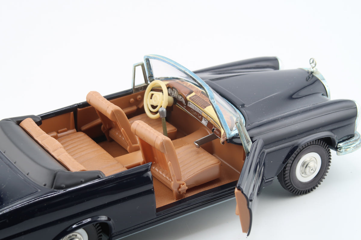 SCHUCO GIRATO - MERCEDES-BENZ 250 SE CABRIOLET - 1:20 - OVP