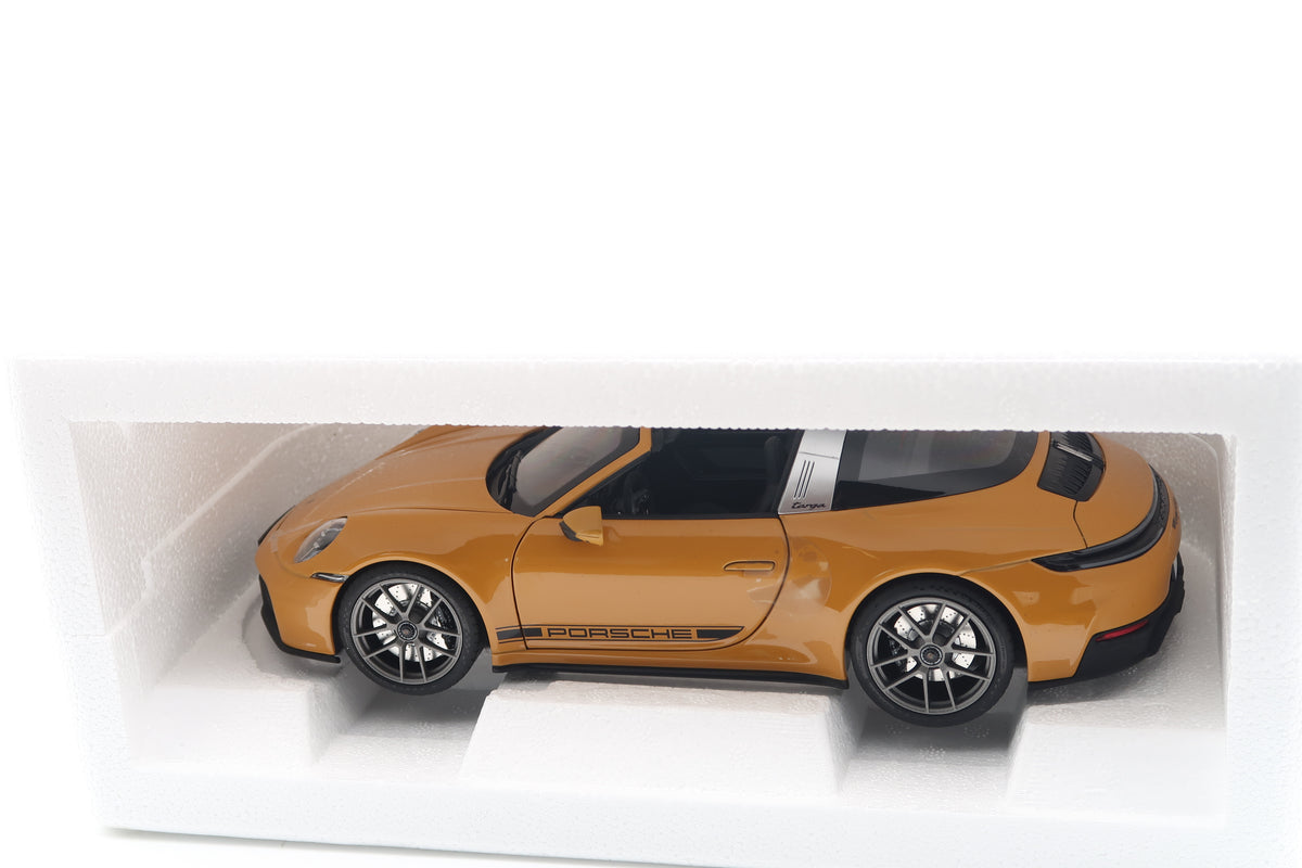 NOREV - PORSCHE 911 ( 992 ) TARGA - BAHAMAYELLOW - 1:18 - OVP
