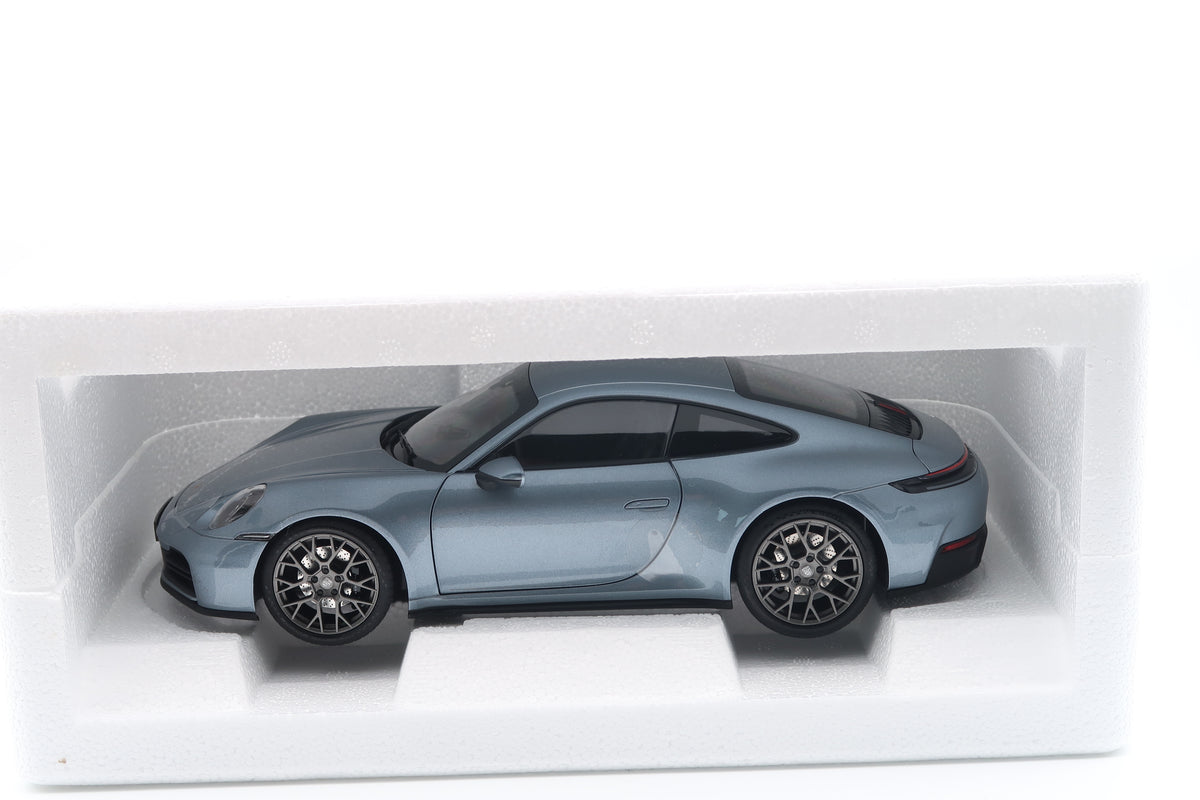 NOREV - PORSCHE 911 ( 992 ) CARRERA COUPE  - POLARSILBER - 1:18 - OVP
