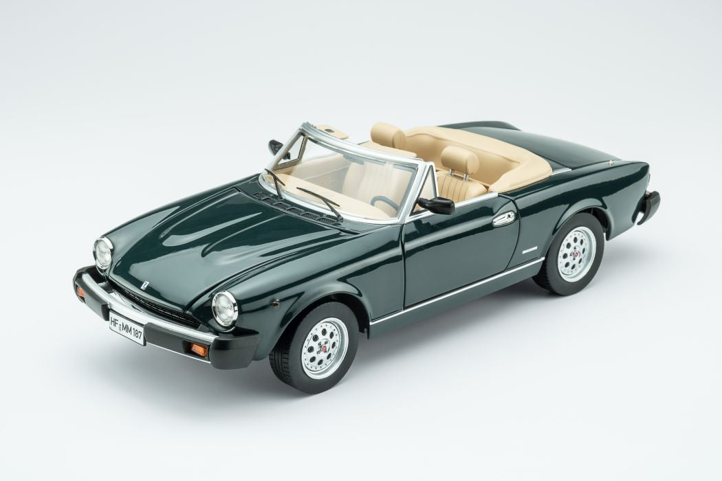 TOURING MODELCARS - PININFARINA SPIDEREUROPA - 1:18 - OVP - verde scuro