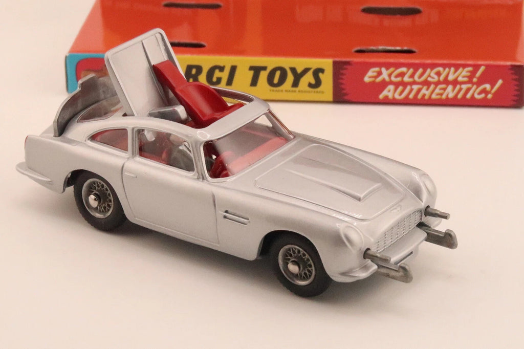 CORGI TOYS - ASTON MARTIN DB5 - JAMES BOND GOLDFINGER - 1:43 - OVP