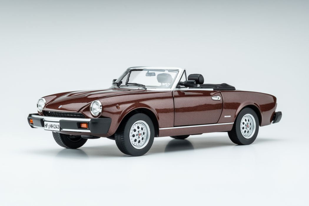 TOURING MODELCARS - PININFARINA SPIDEREUROPA - 1:18 - OVP - MARRONE AMARYLLIS